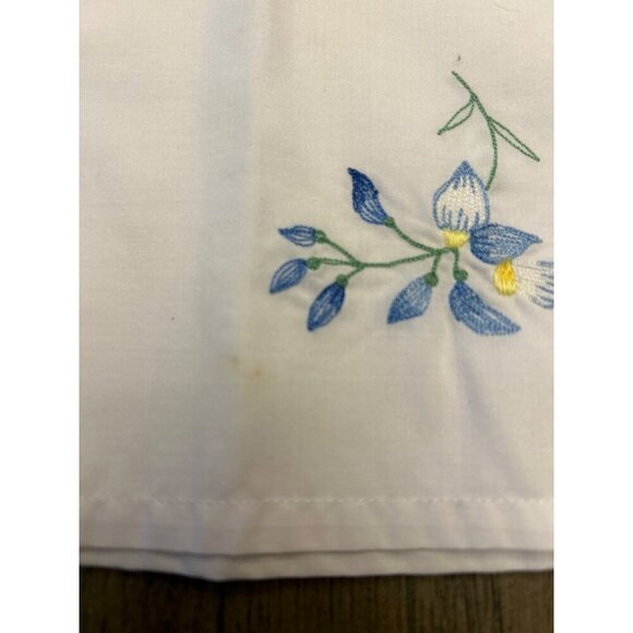 Vintage White Cotton Embroidered Floral Napkins Set Of 6 - Picture 3 of 5